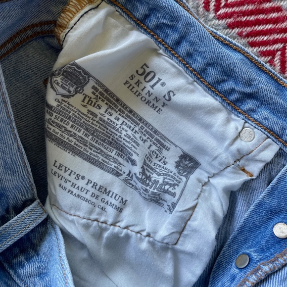 Levi's 501 Skinny Fit - Light Wash (Size 31) - Picture 3 of 4
